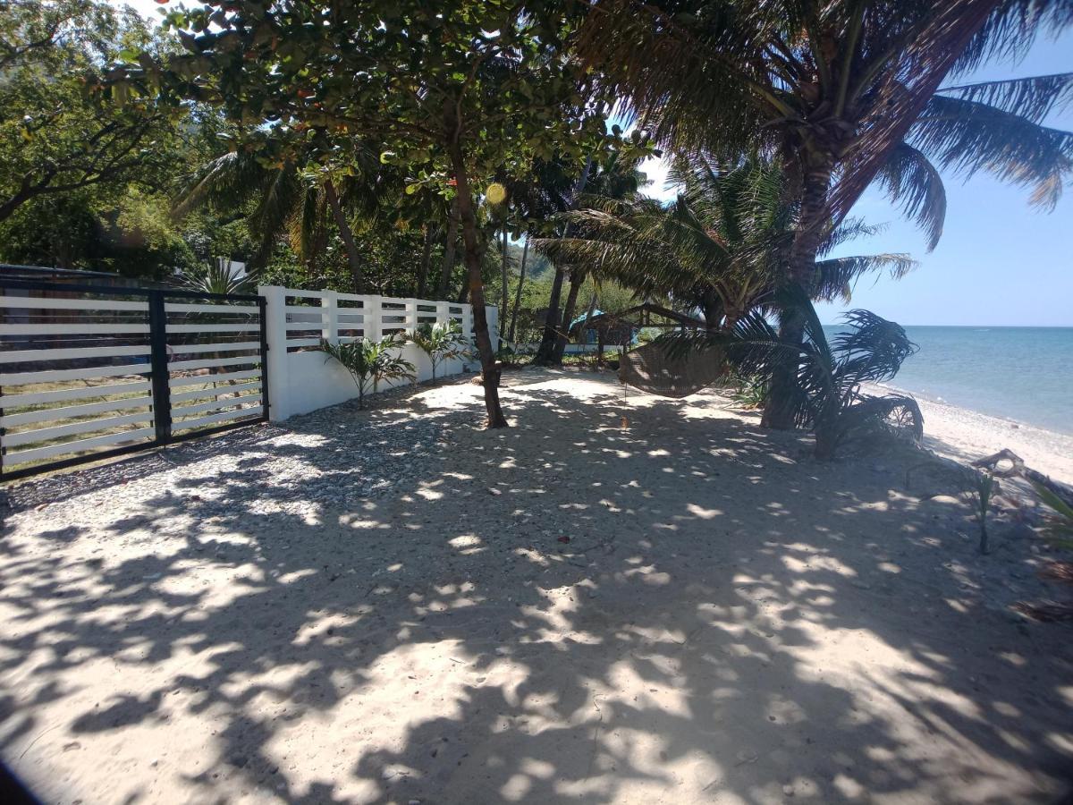 Amami Beachfront Villa With Private Beach 푸에르토갈레라 외부 사진