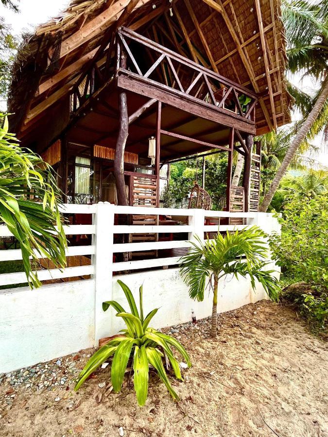 Amami Beachfront Villa With Private Beach 푸에르토갈레라 외부 사진
