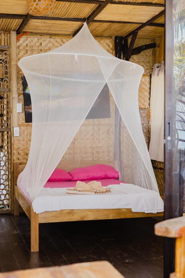 Amami Beachfront Villa With Private Beach 푸에르토갈레라 외부 사진