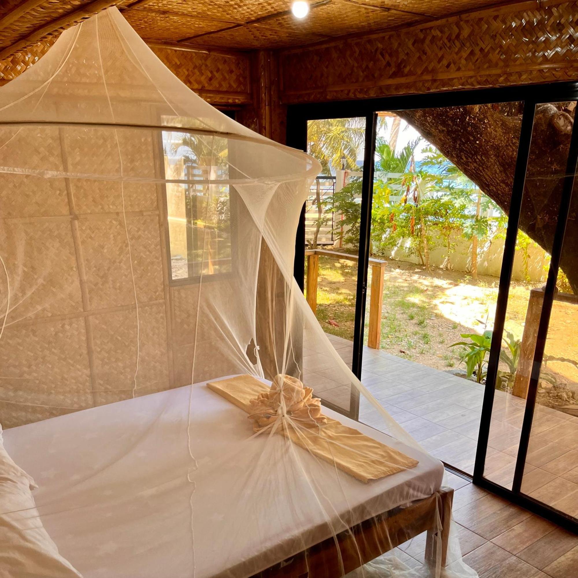 Amami Beachfront Villa With Private Beach 푸에르토갈레라 외부 사진