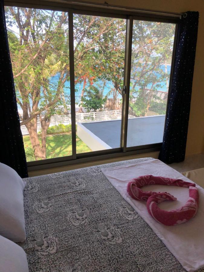 Amami Beachfront Villa With Private Beach 푸에르토갈레라 외부 사진